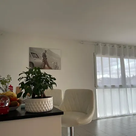 Geneva * Port-Valais